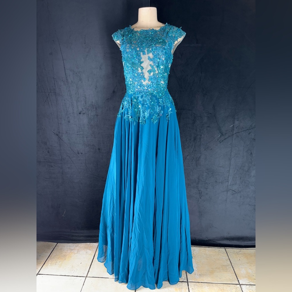 Elegant Blue Evening Gown by Mandalay - Picture 1 of 6